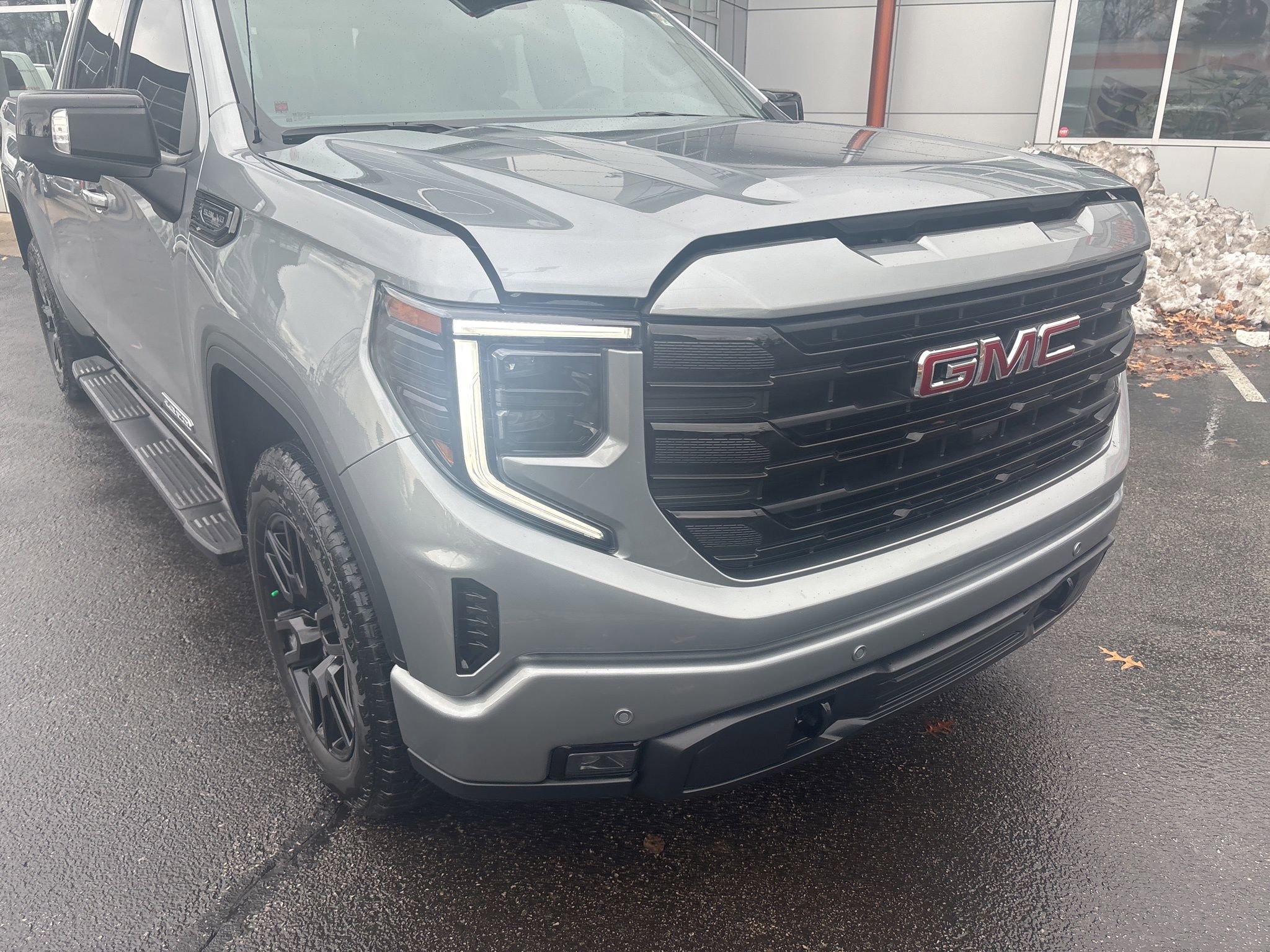 Used 2025 GMC Sierra 1500 Elevation w/ Elevation Premium Package image 13