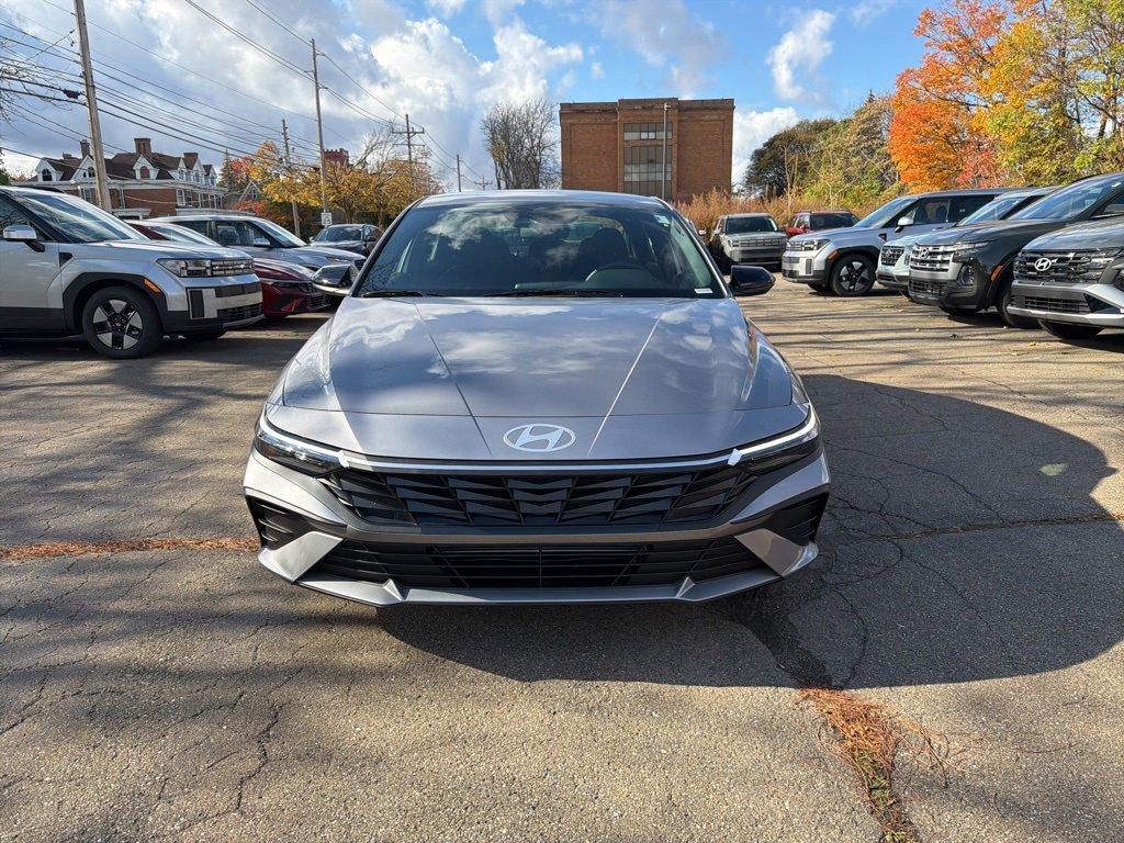 New 2026 Hyundai Elantra Sport image 2
