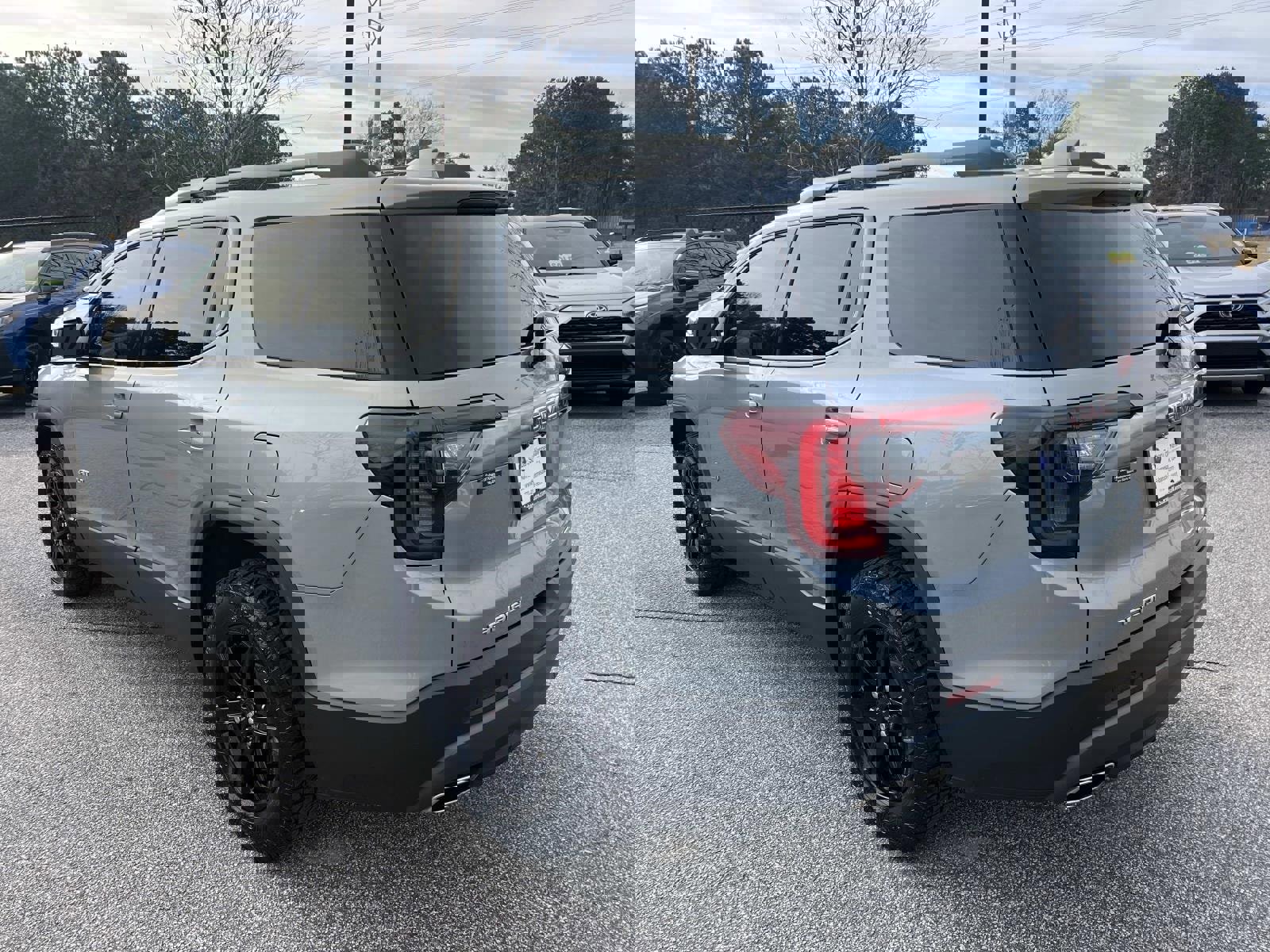 Used 2023 GMC Acadia AT4 w/ Trailering Package image 5