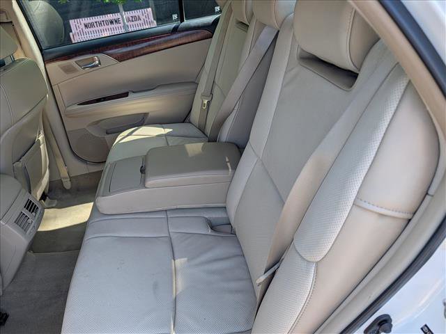Used 2011 Toyota Avalon Limited FWD image 21