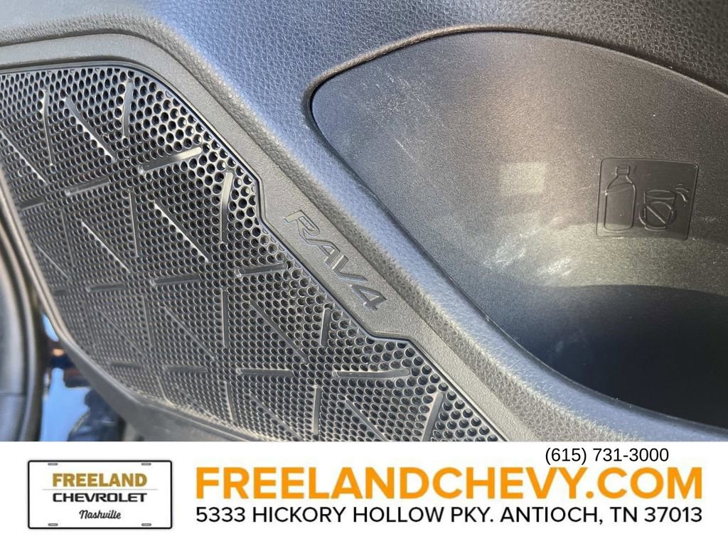 Used 2021 Toyota RAV4 Limited image 25