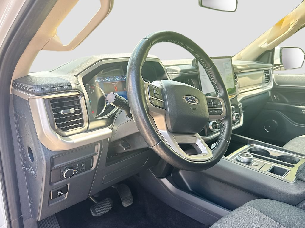 Used 2022 Ford Expedition XLT RWD image 24