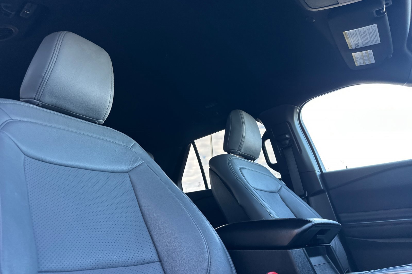 Used 2020 Ford Explorer XLT image 22