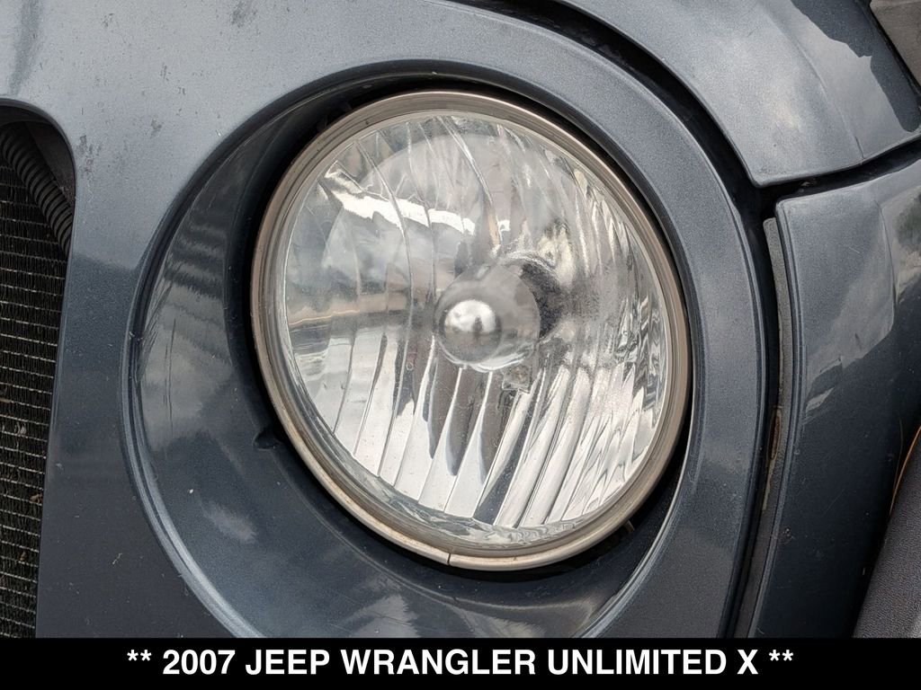 Used 2007 Jeep Wrangler Unlimited X w/ Dual Top Group AWD/4WD image 12