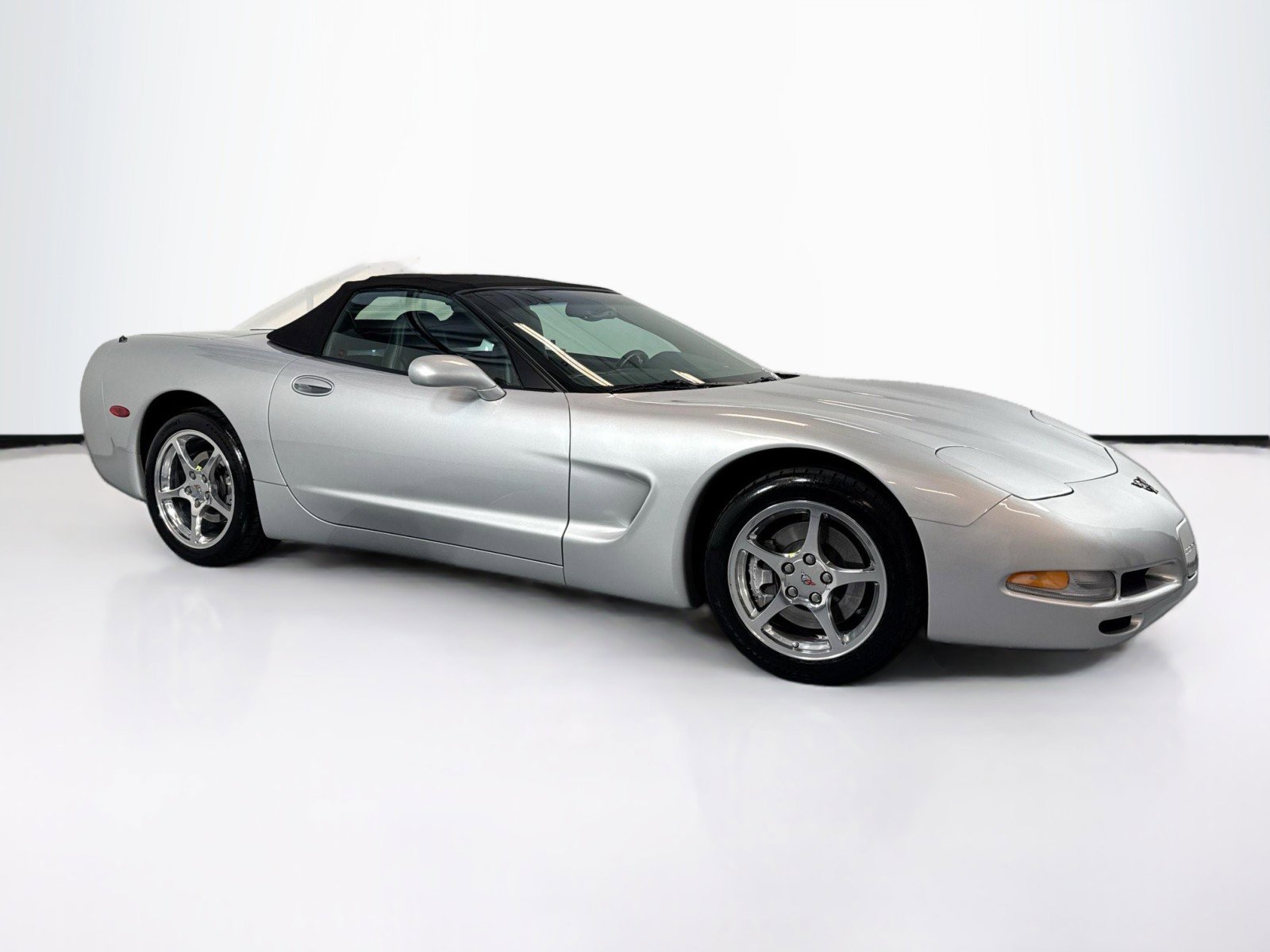Used 2002 Chevrolet Corvette Convertible w/ Preferred Equipment Group2 image 7