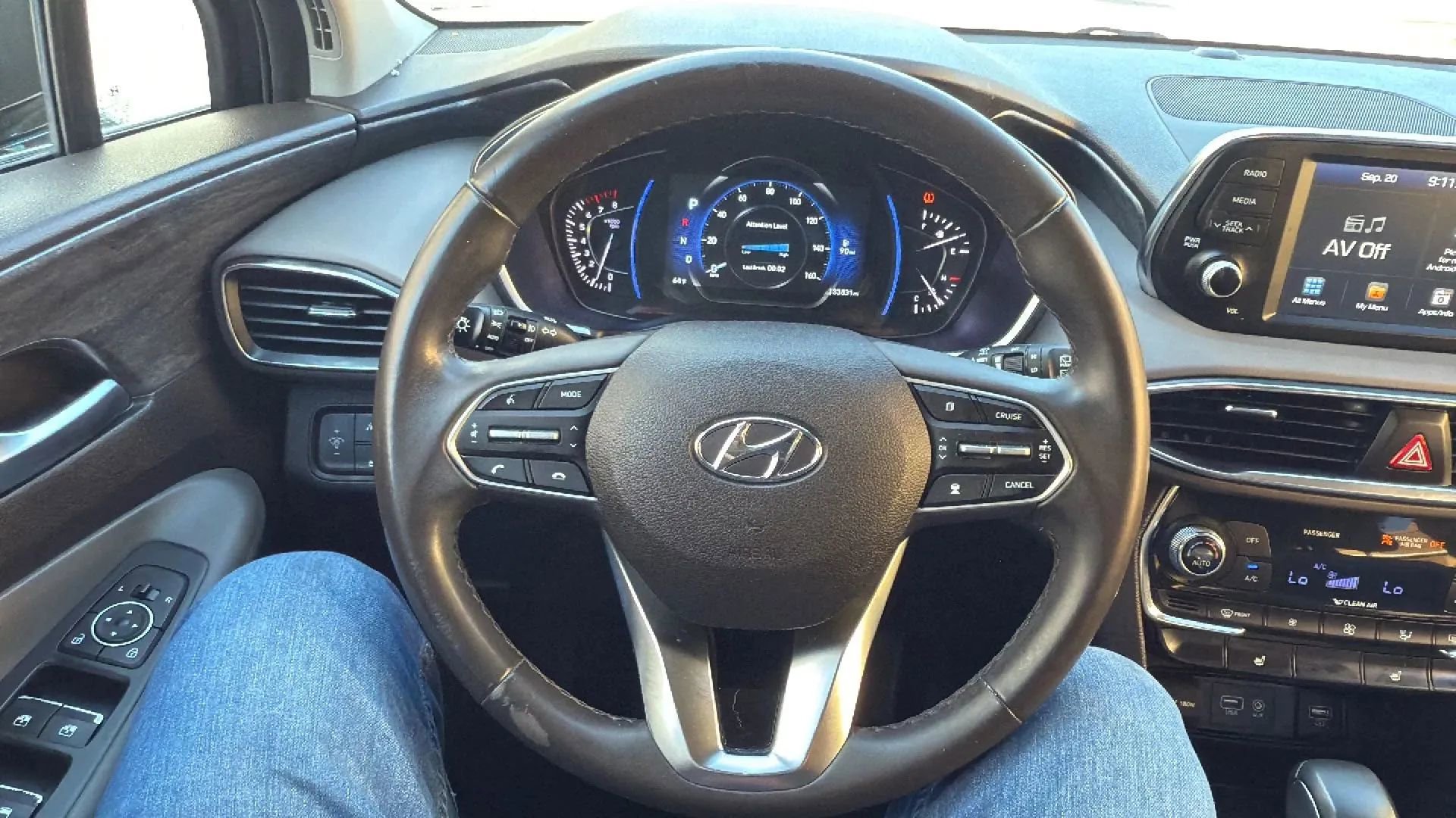 Used 2019 Hyundai Santa Fe SEL image 10