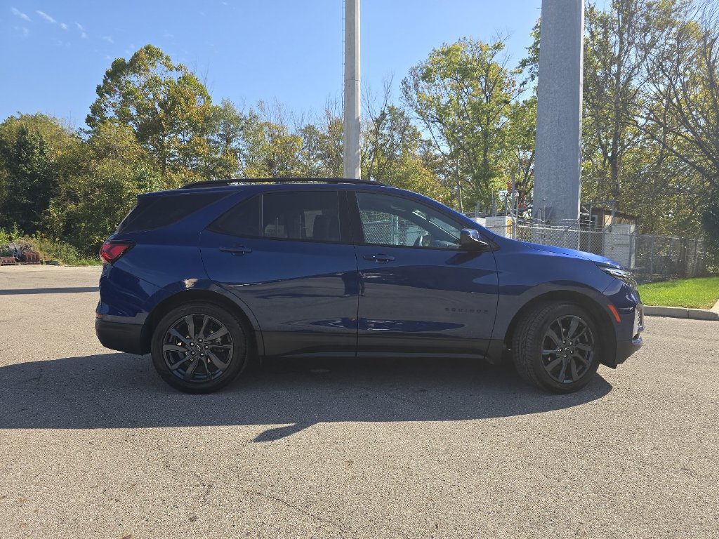 Used 2023 Chevrolet Equinox RS FWD image 14
