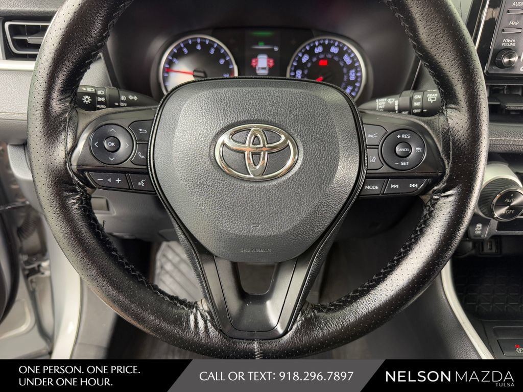 Used 2020 Toyota RAV4 XLE FWD image 24