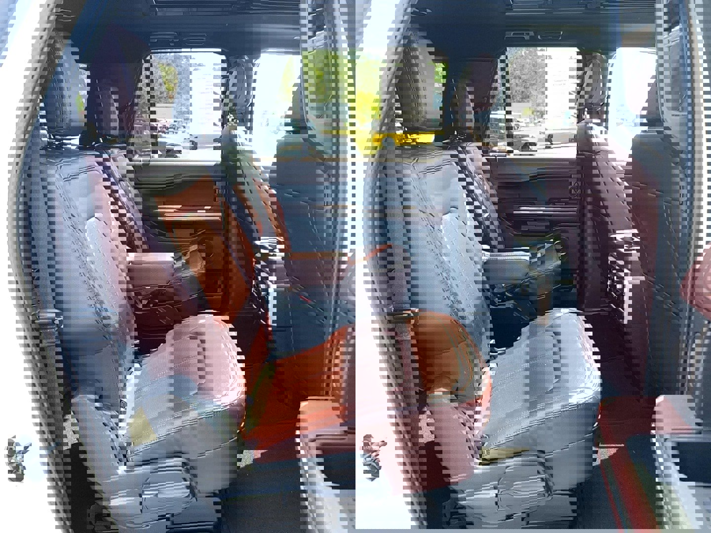 Used 2024 Ford Expedition Max Limited AWD/4WD image 26