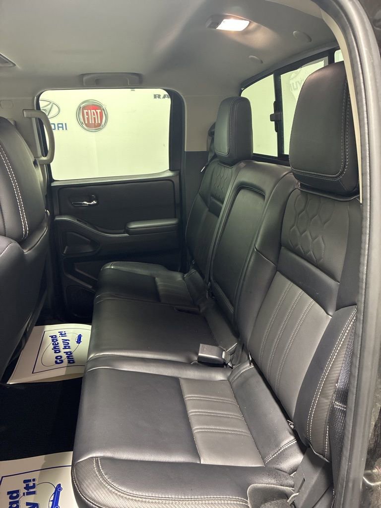 Used 2024 Nissan Frontier SL w/ Technology Package image 23