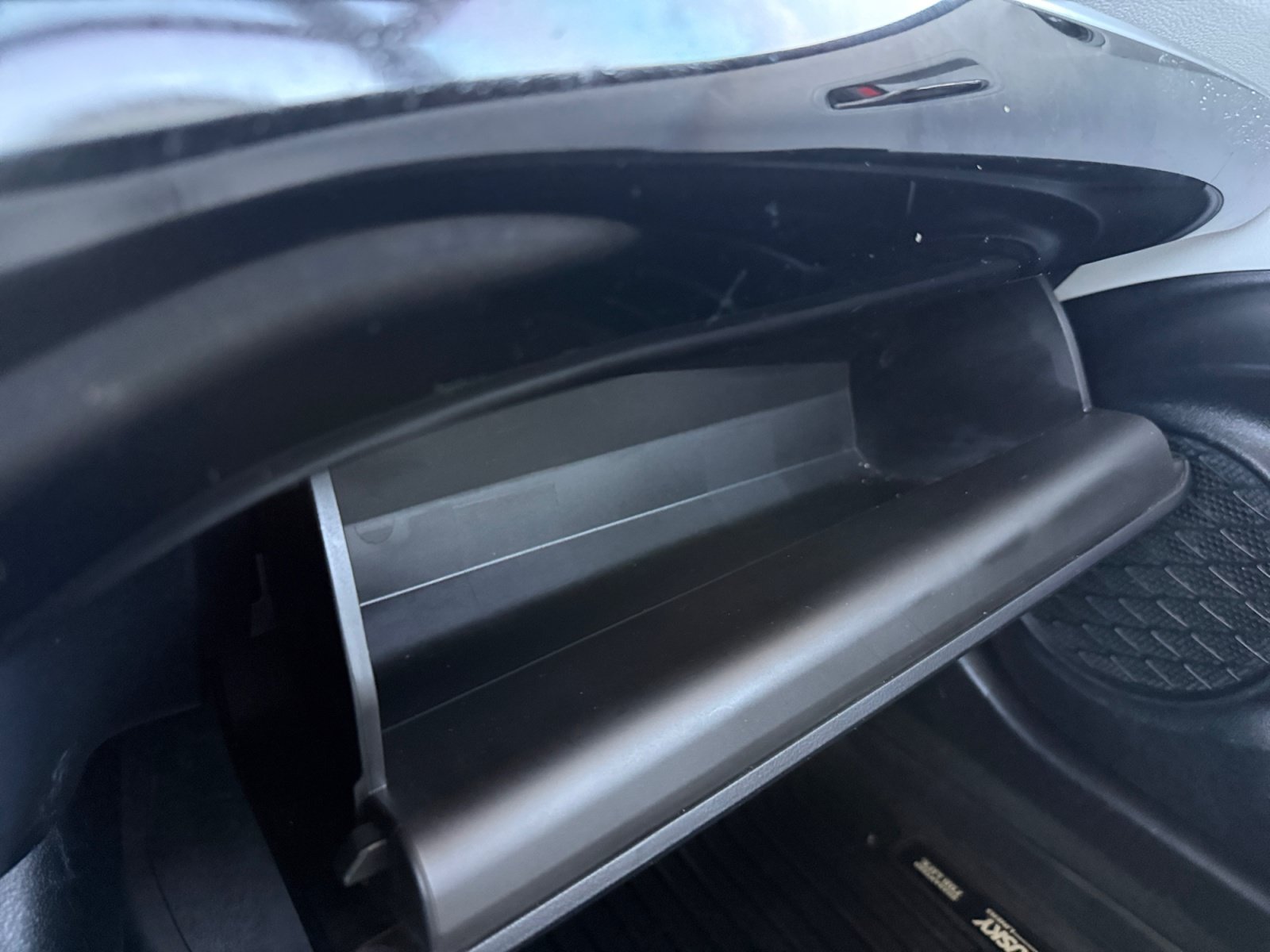 Used 2022 Toyota Prius Prime XLE FWD image 21