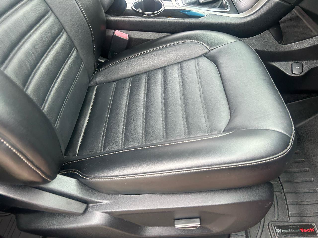 Used 2016 Ford Edge SEL w/ Equipment Group 201A AWD/4WD image 48