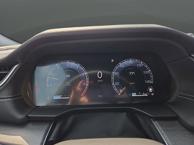 New 2025 Jeep Grand Cherokee Limited w/ Luxury Tech Group II image 18