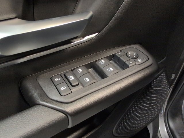 New 2026 RAM 1500 4x4 Crew Cab image 18