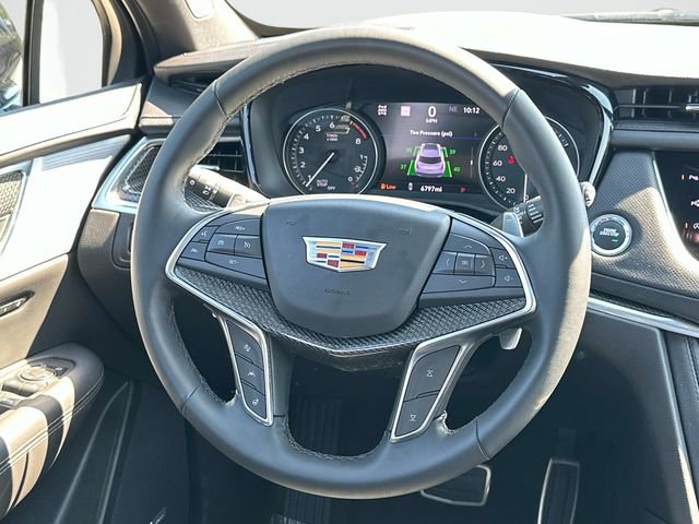 Used 2025 Cadillac XT5 Sportv w/ LPO, Bronce Accent Package AWD/4WD image 6