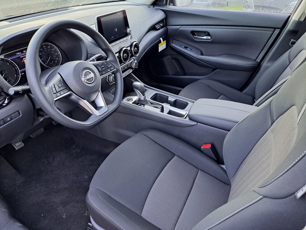 New 2025 Nissan Sentra SV image 10