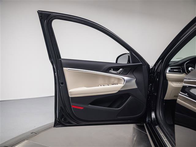 New 2026 Genesis G70 2.5T image 24