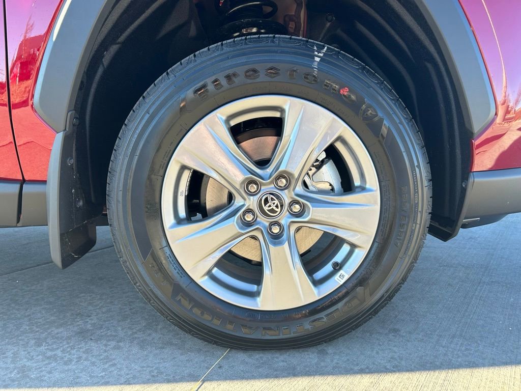 New 2025 Toyota RAV4 XLE image 29