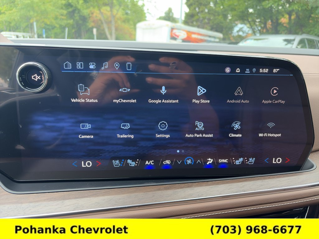 New 2026 Chevrolet Suburban High Country AWD/4WD image 15