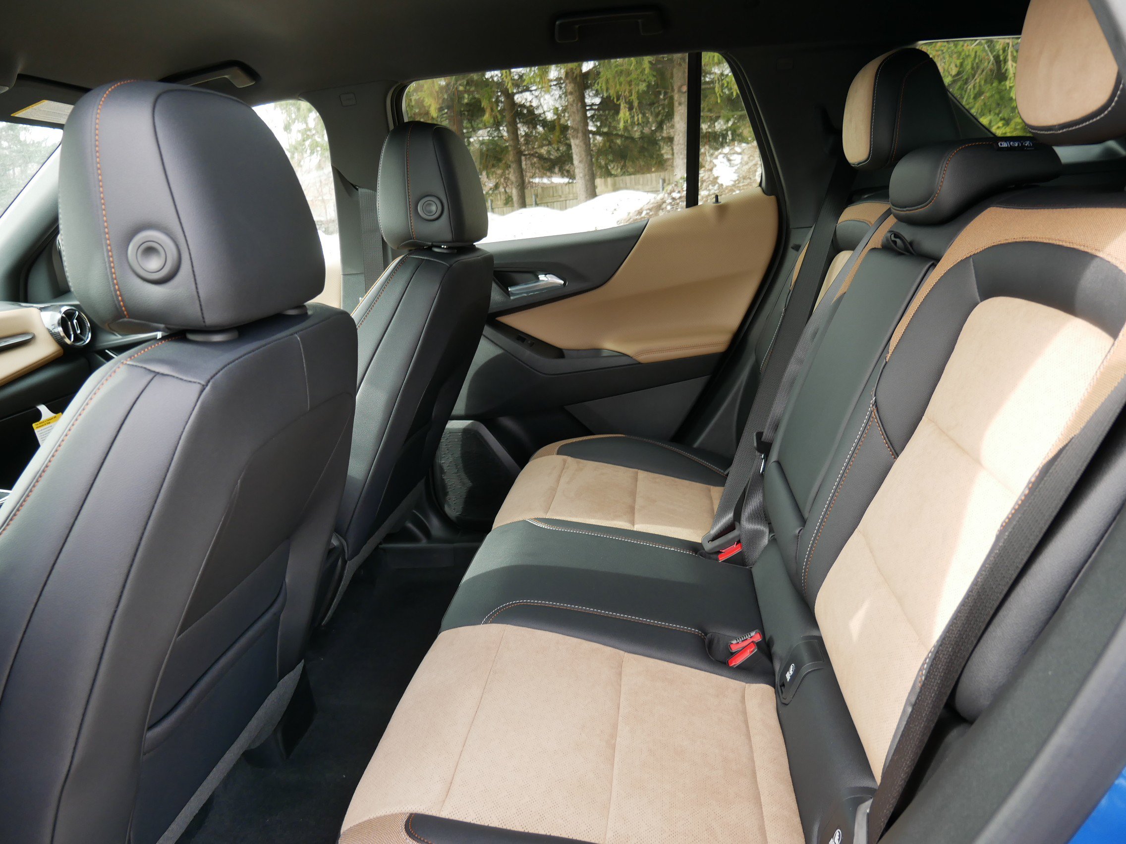 New 2026 Chevrolet Equinox ACTIV AWD/4WD image 5