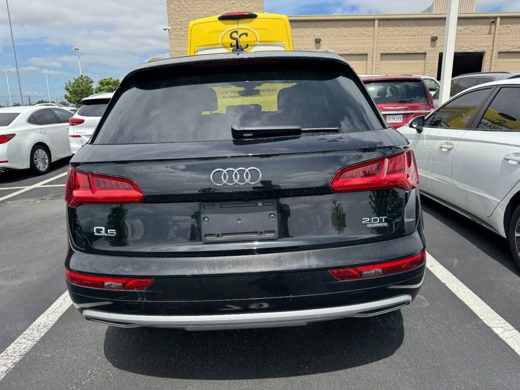 Used 2018 Audi Q5 2.0T Premium w/ Convenience Package AWD/4WD image 3