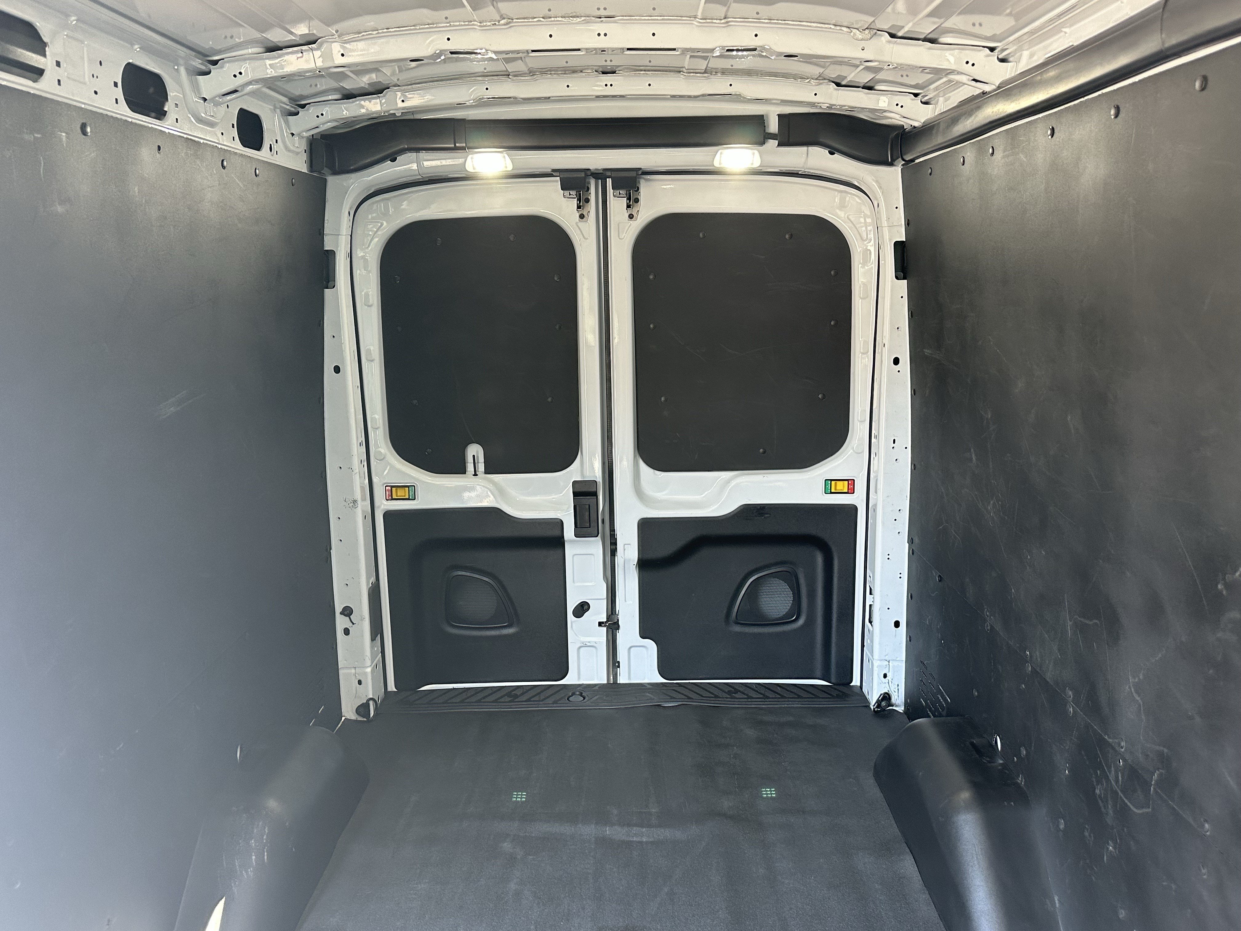 Used 2024 Ford Transit 250 148 Medium Roof w/ Load Area Protection Package RWD image 16