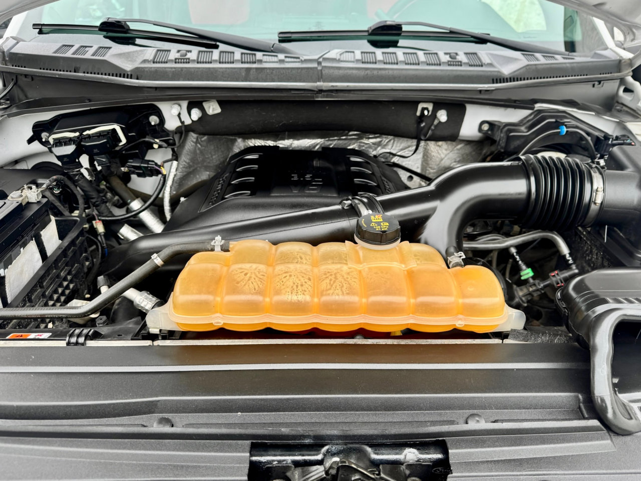 Used 2015 Ford F150 XLT image 53