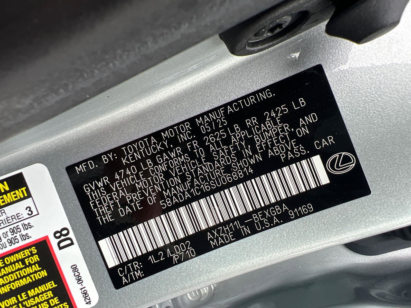 Certified 2025 Lexus ES 300h w/ Premium Package image 38