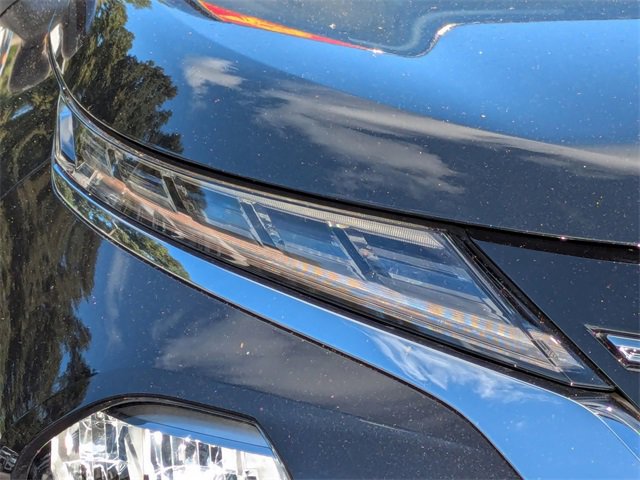 New 2025 Mitsubishi Outlander ES image 11