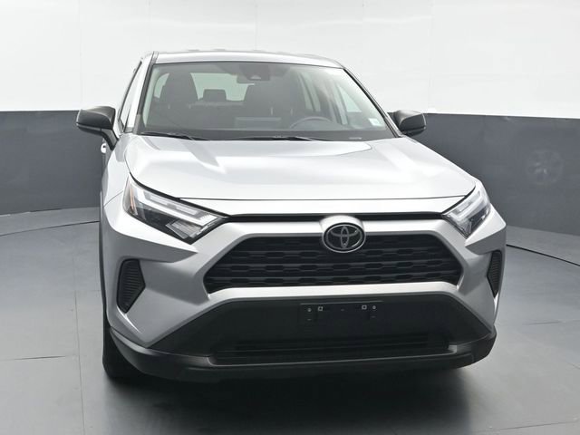 Used 2023 Toyota RAV4 LE image 8