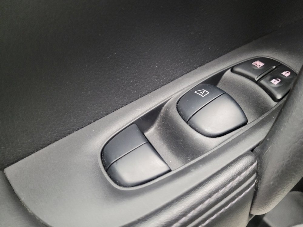 Used 2020 Nissan Rogue SV AWD/4WD image 27