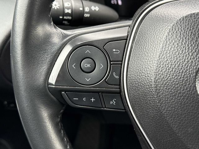 Used 2025 Toyota Corolla Cross XLE image 24