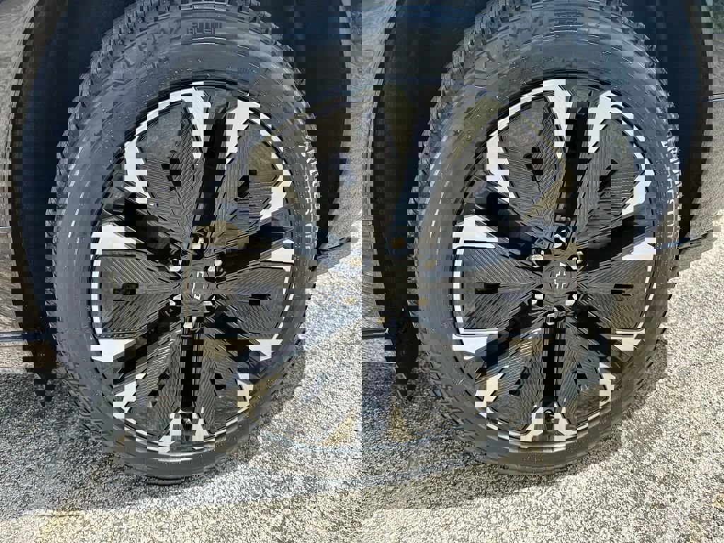 New 2025 Chevrolet Blazer EV RS RWD image 12