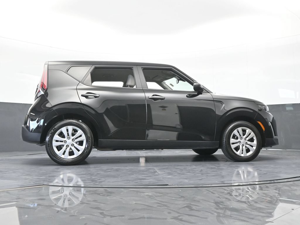Used 2023 Kia Soul LX FWD image 49