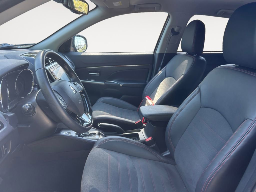 Used 2022 Mitsubishi Outlander Sport SE AWD/4WD image 9