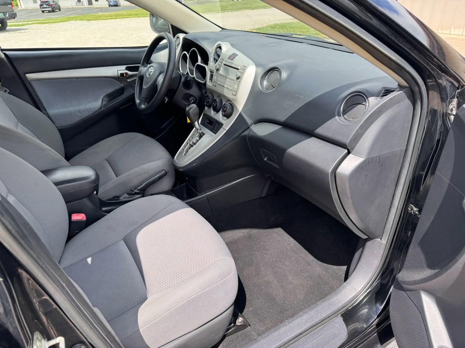 Used 2010 Toyota Matrix FWD image 15