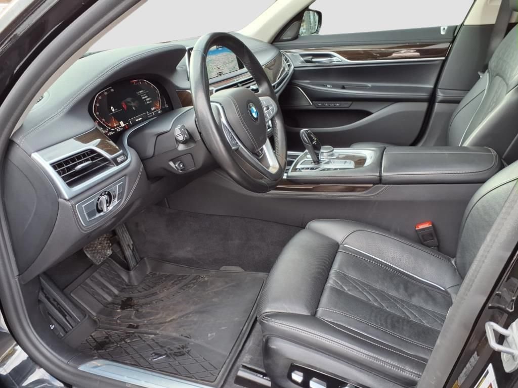 Used 2021 BMW 740i xDrive w/ Premium Package AWD/4WD image 10