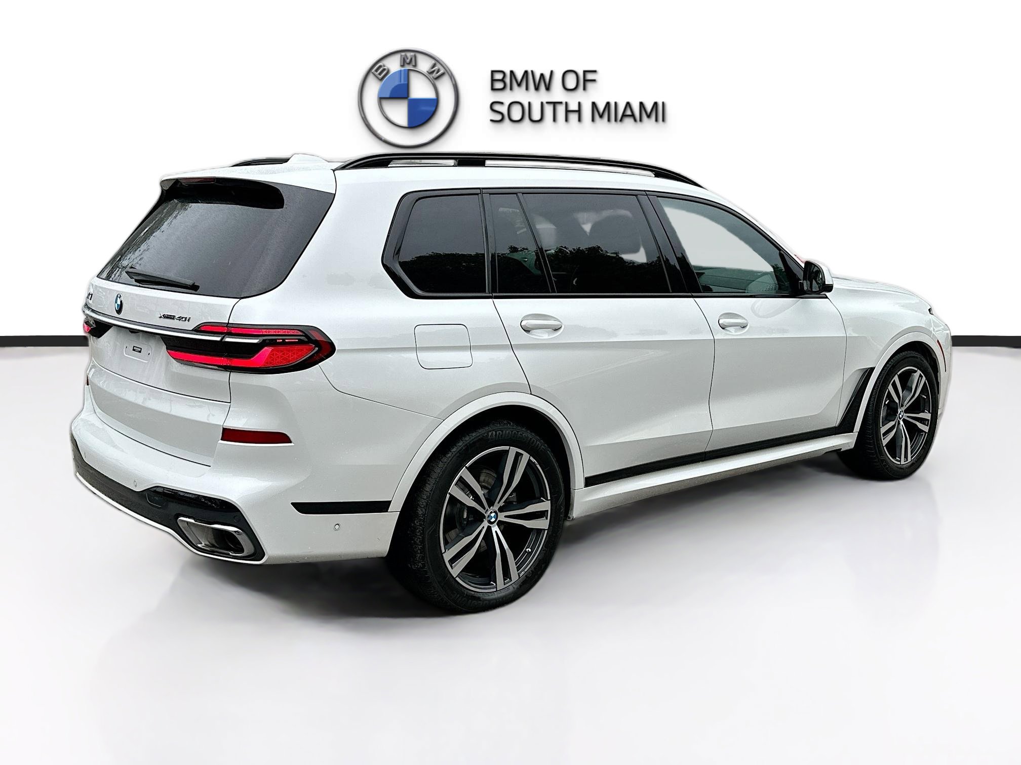 Certified 2023 BMW X7 xDrive40i w/ M Sport Package image 7