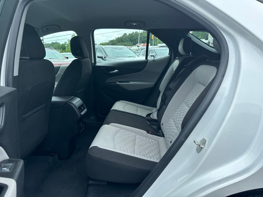 Used 2019 Chevrolet Equinox LS FWD image 25