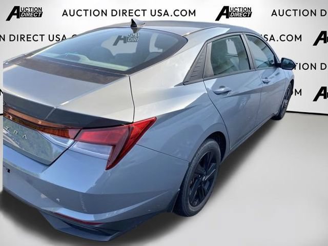 Used 2022 Hyundai Elantra SEL FWD image 6