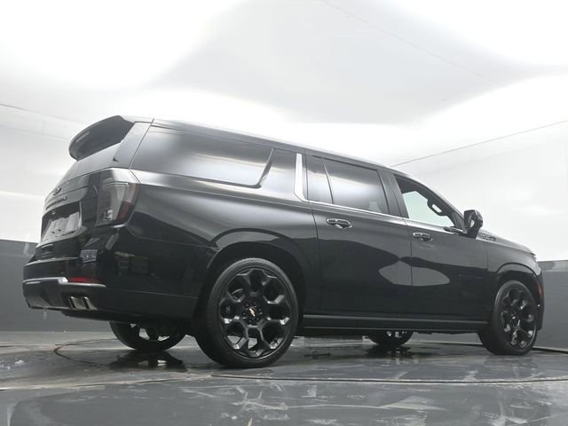 New 2025 Chevrolet Suburban High Country image 12