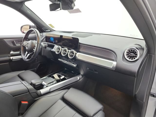 Used 2023 Mercedes-Benz EQB 300 4MATIC image 25