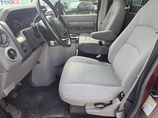 Used 2010 Ford E-150 and Econoline 150 image 12