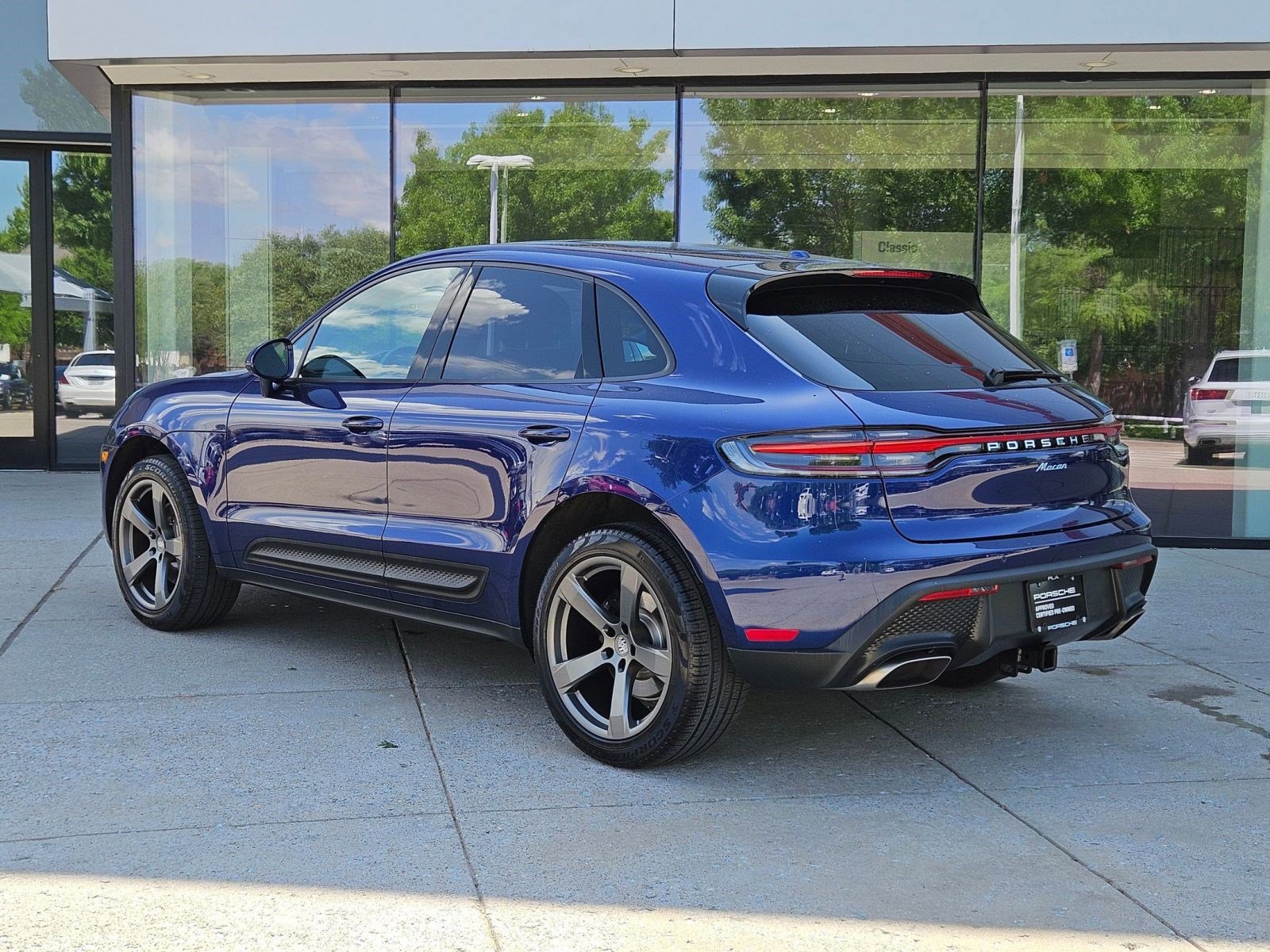 Certified 2026 Porsche Macan AWD/4WD video 3