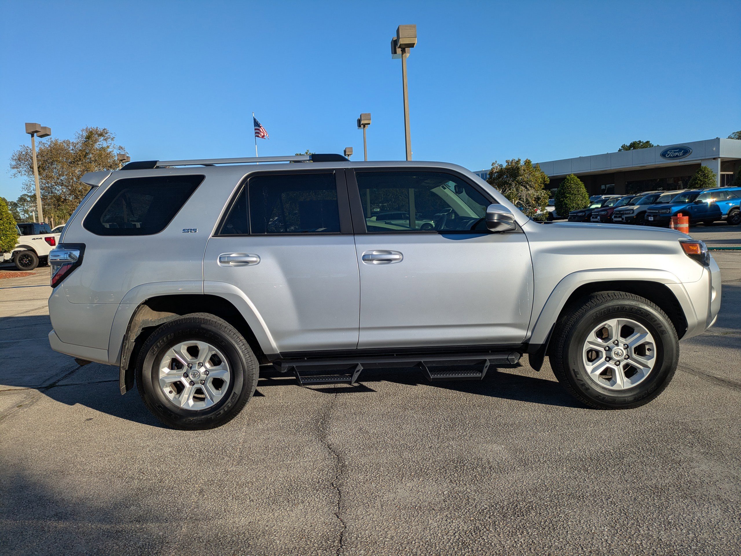 Used 2023 Toyota 4Runner SR5 image 3