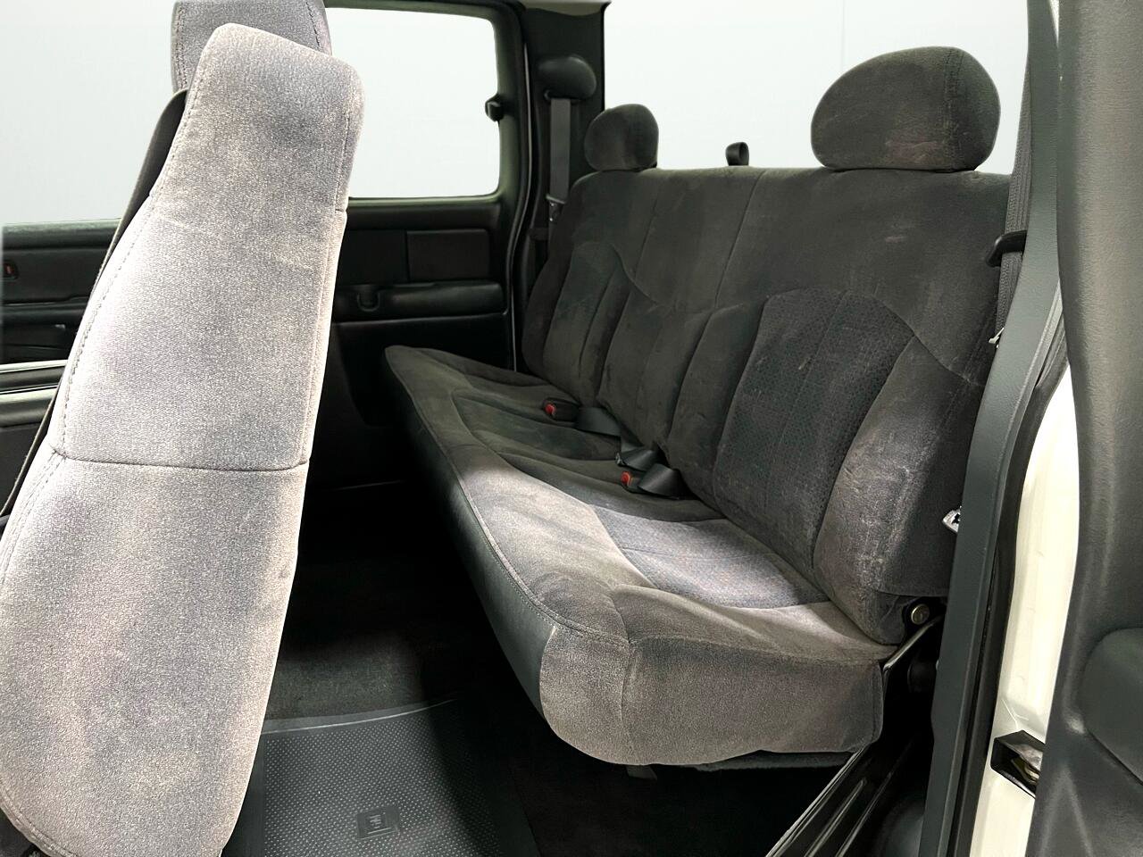 Used 2001 Chevrolet Silverado 2500 LS image 27