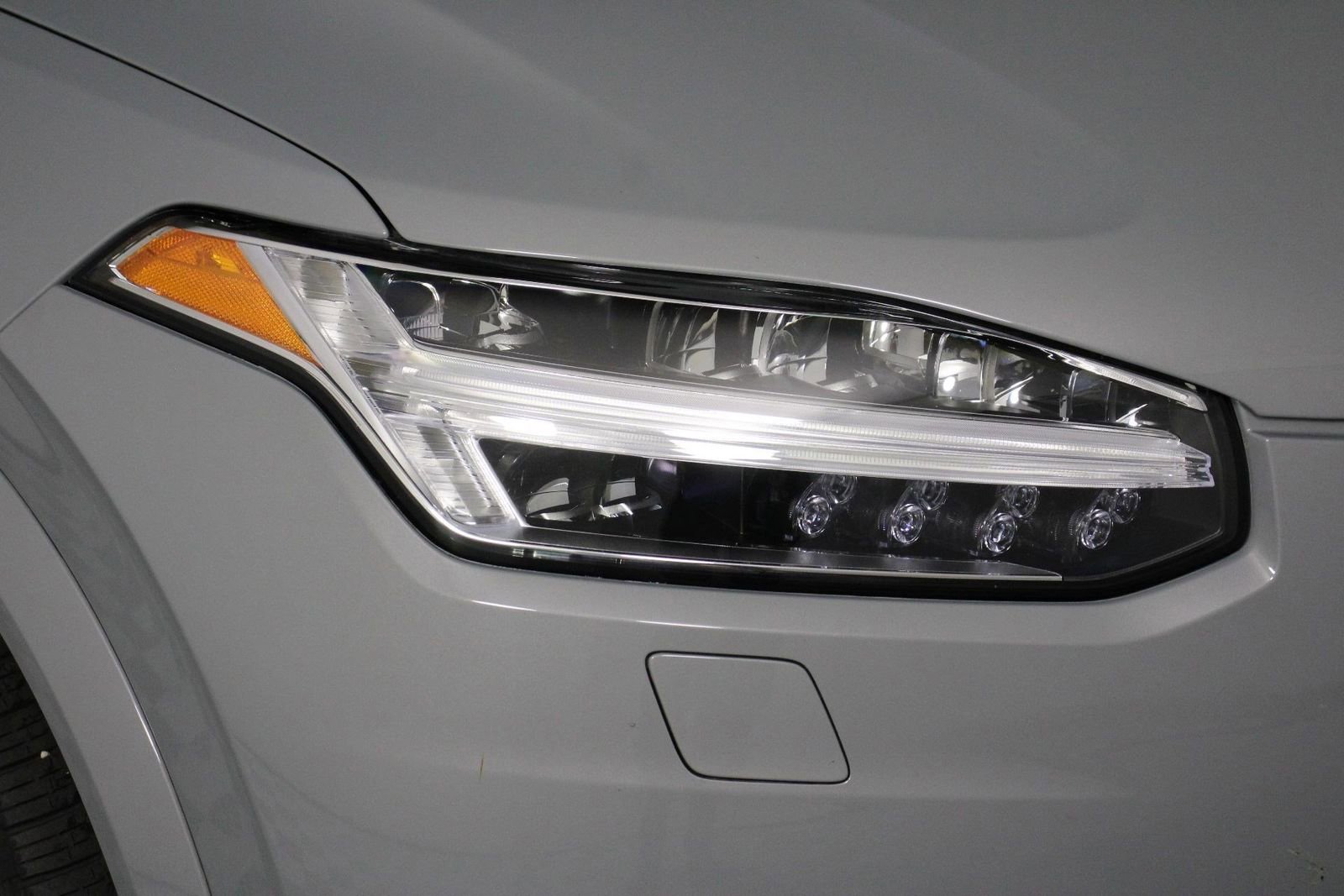 Certified 2024 Volvo XC90 T8 Plus w/ Protection Package Premier image 26