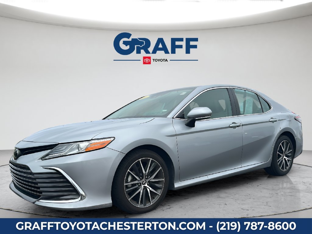 Used 2024 Toyota Camry XLE FWD image 2