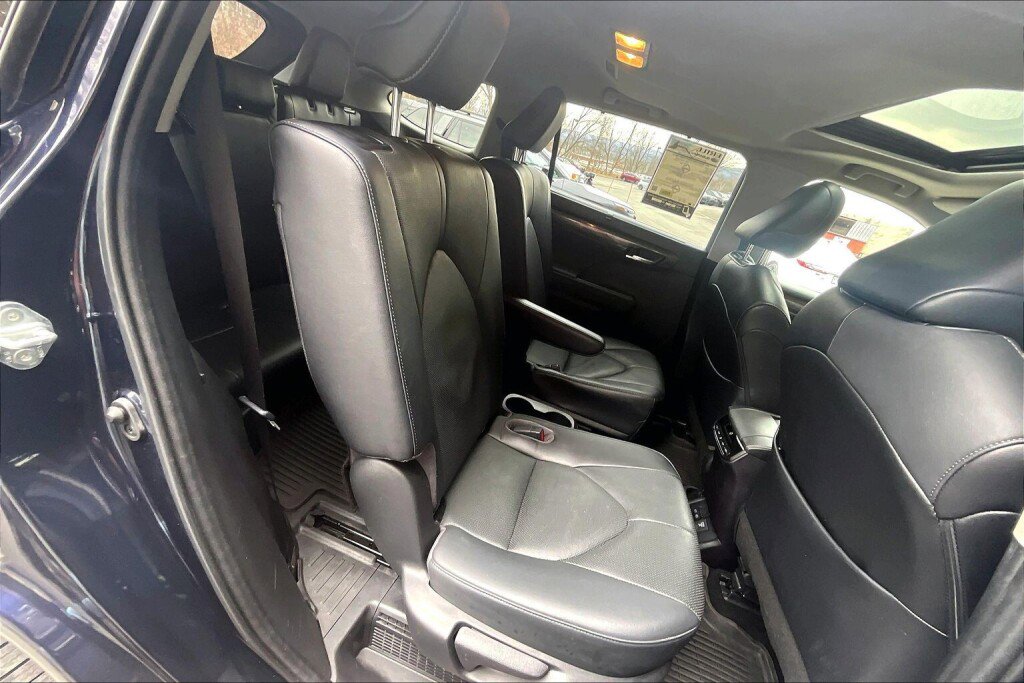 Used 2023 Toyota Highlander Limited image 16