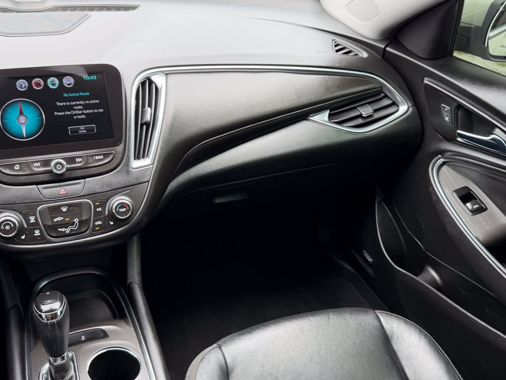 Used 2016 Chevrolet Malibu LT w/ Leather Package FWD image 15